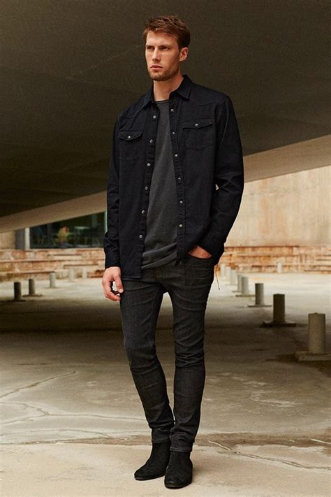 jeans and black shoes|black casual shoes with jeans.